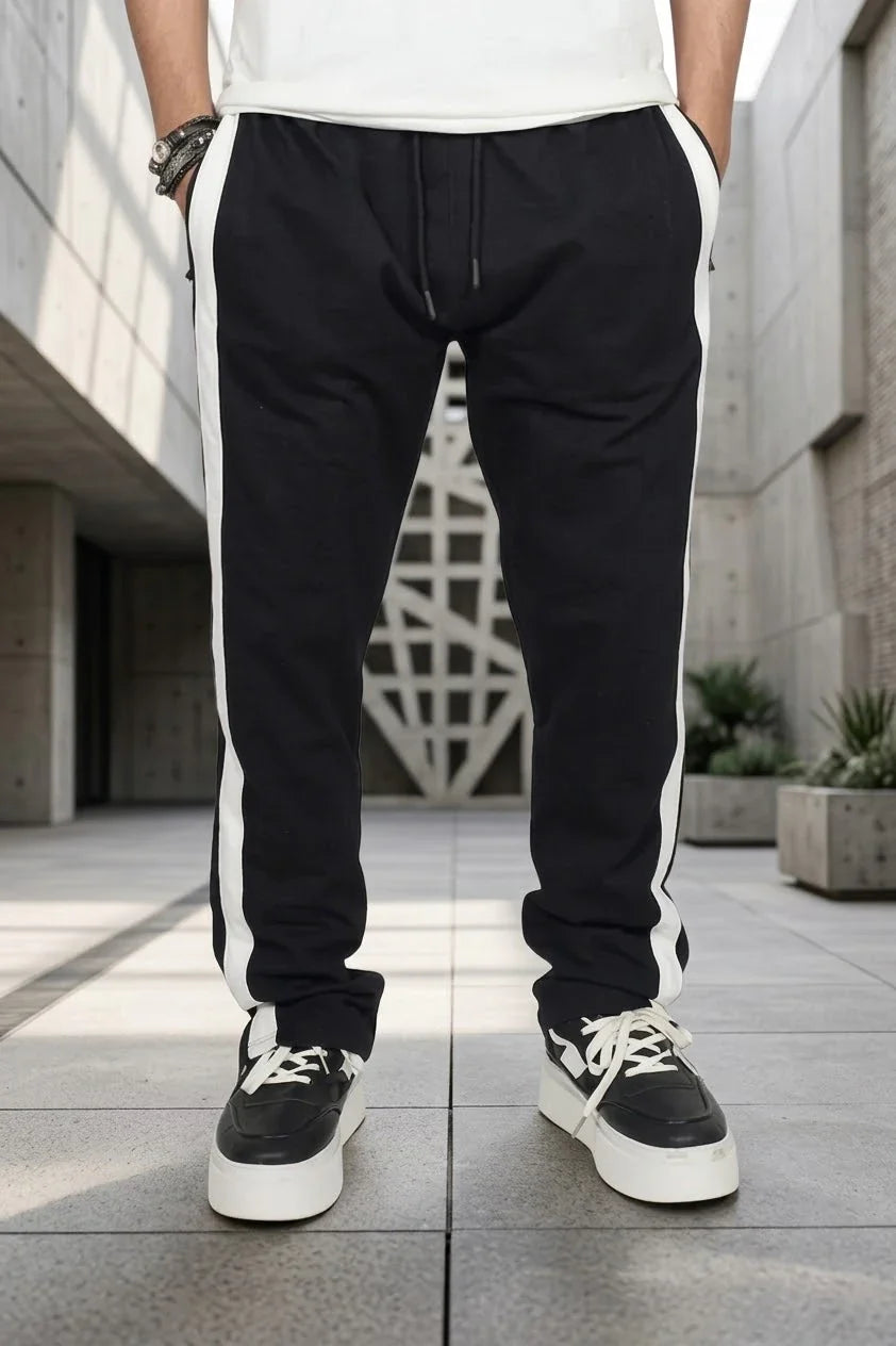 Jeans.webp__PID:d39c05a4-1cf5-463f-a4ea-530a6d6ec8ac