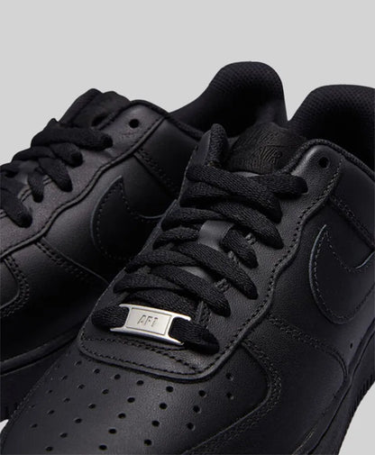 NIKE AIR FORCE 1 - TRIPLE BLACK