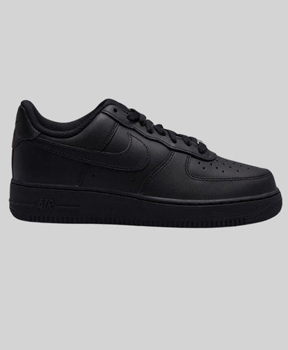 NIKE AIR FORCE 1 - TRIPLE BLACK